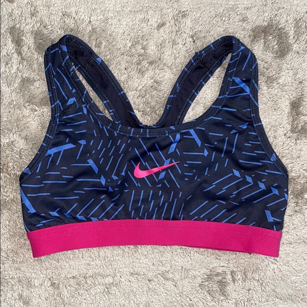 Nike XS sports bra